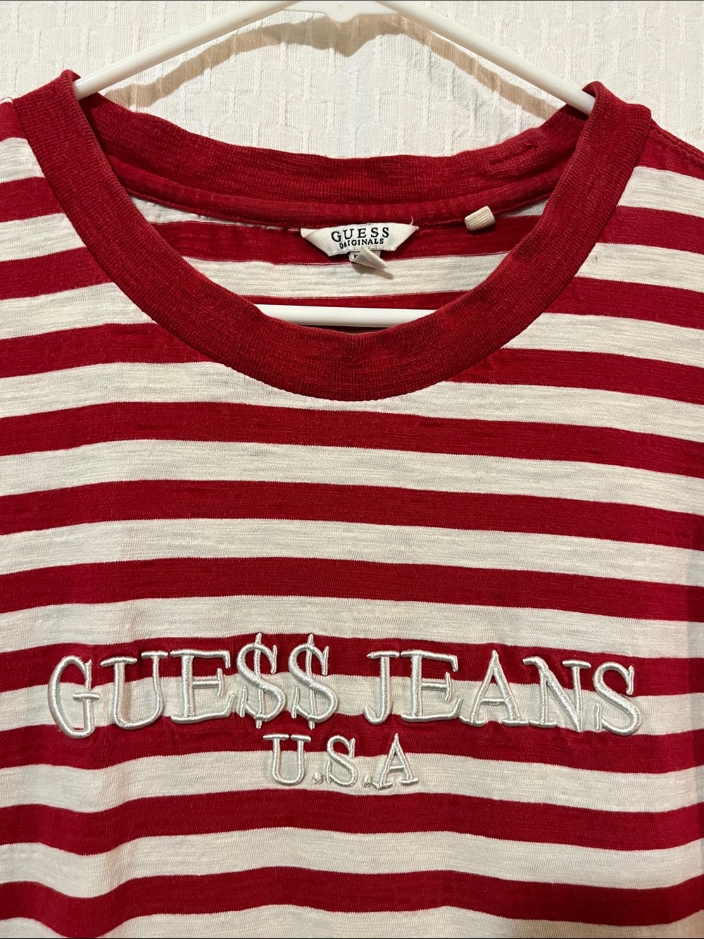 Vintage GUESS JEANS USA - XL - Women’s T-Shirt 
Red & White Strips - Embroidered